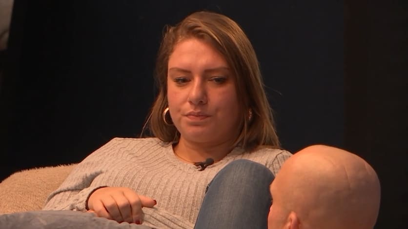 De Bondgenoten: Zijn Kelly en Boy nu met elkaar aan het flirten? gemist?  Bekijk hier het fragment - kijk.nl